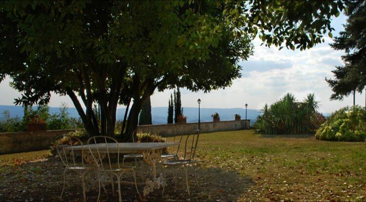 ホテルCastello Di Tavolese チェルタルド エクステリア 写真